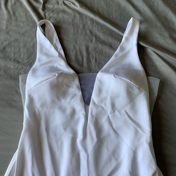 White Azazie mermaid stretch crepe chapel train wedding dress size 8 - Picture 4 of 15